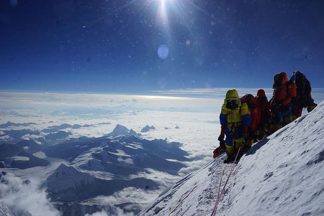 |d88尊龙送38元凯时登山队成功征服珠峰人生就是搏精神响彻